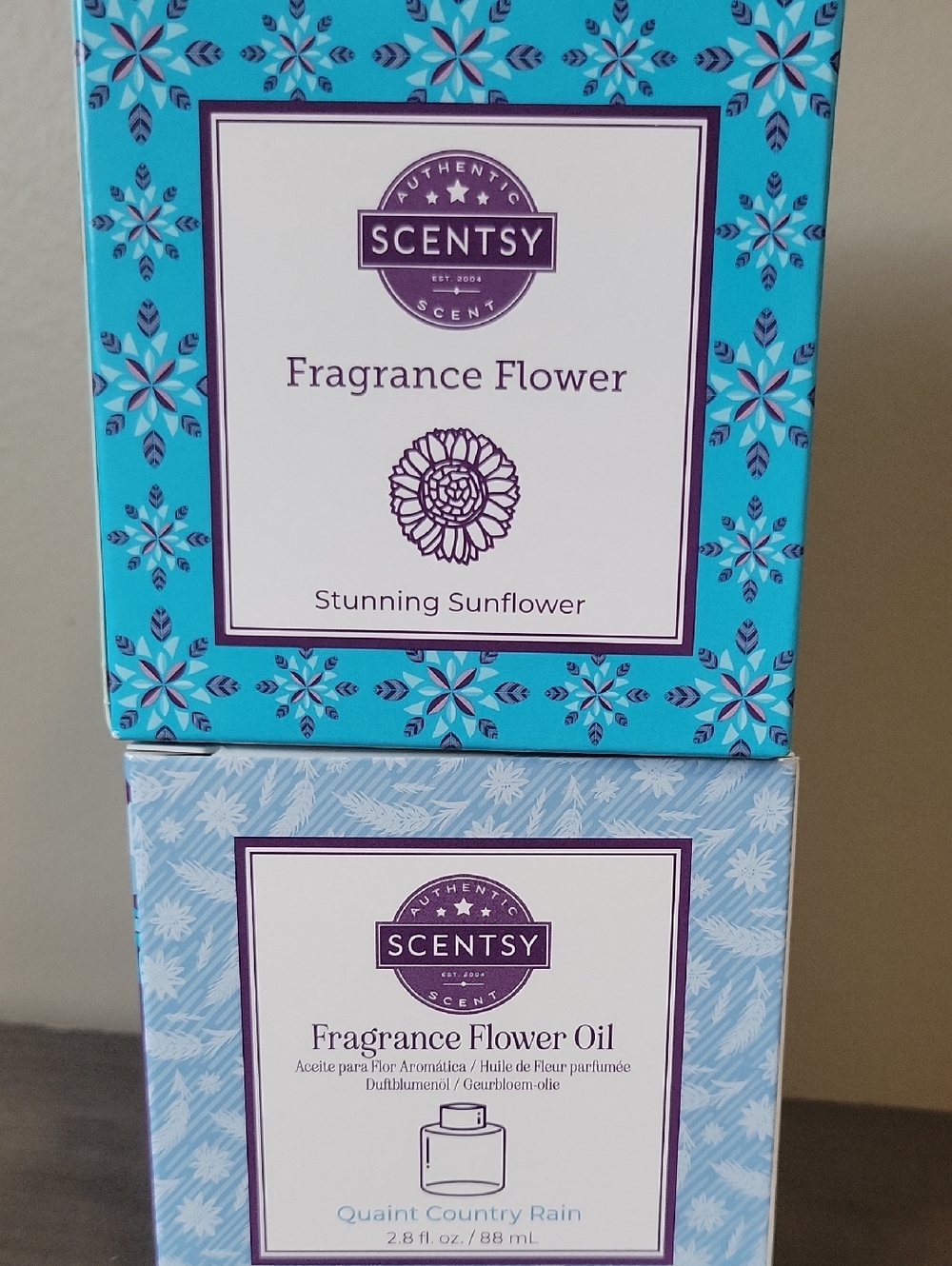 Scentsy Fragrance Flower & Oil - Stunning Sunflower Abd Quaint Country Rain